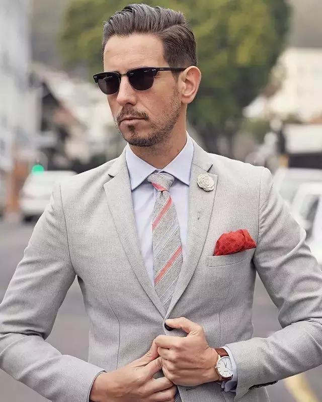 简单时尚的表款有哪些,各品牌推荐的表款