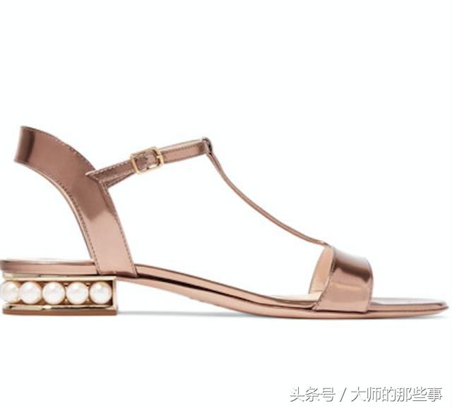 这双鞋成时尚界新宠,明星同款珍珠鞋