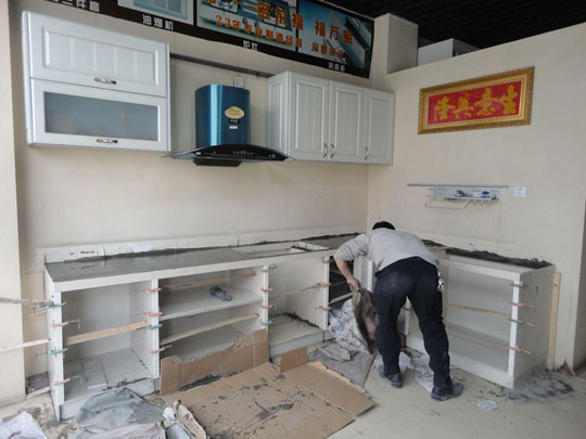 橱柜柜体用砖砌还是整体橱柜好,橱柜用砖砌还是整体定制好