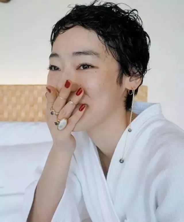 时髦的人就连手指也时髦｜关节戒推荐