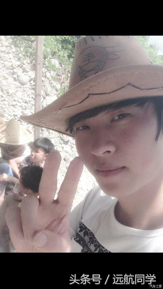 90后大学毕业生艰苦创业,喜提蒙迪欧1.5T时尚型