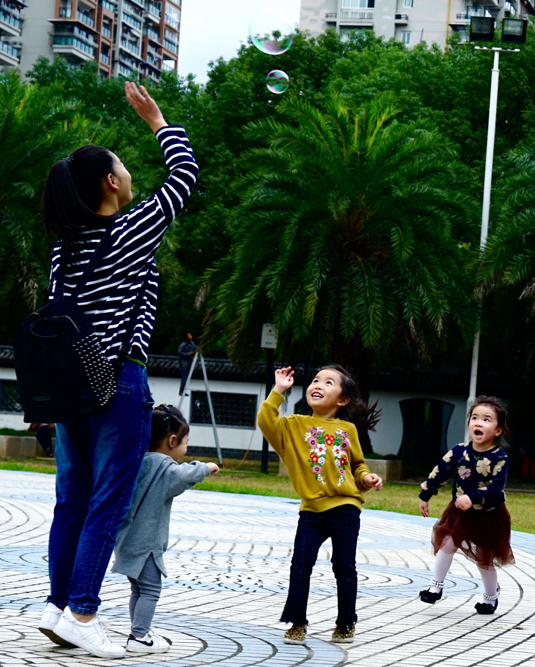 温州市中心最繁华地段,温州哪里人流量大聚集