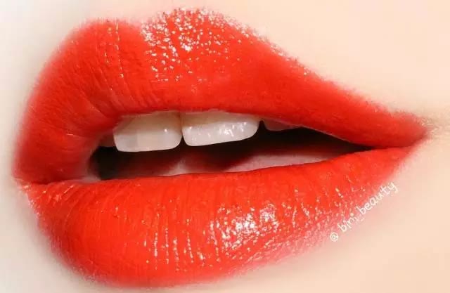 朋友圈被YSL口红霸屏明星都在追捧的口红们（附最全试色）