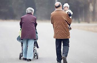 西班牙中老年妇女,西班牙老妇
