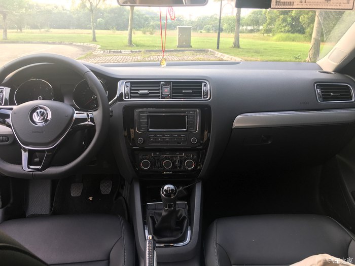 大众速腾2021款1.4t超越版试驾,大众速腾1.5t卓越版试驾评测