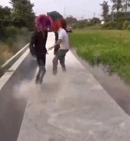 杀马特贵族广场尬舞,尬舞只服杀马特