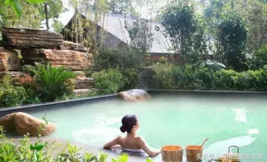 下雨天和温泉才是绝配,寒冬与温泉是绝配