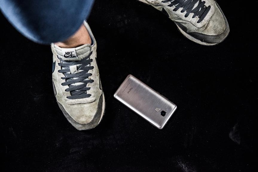 高品质助力5C，遭花样虐待后竟全身而退