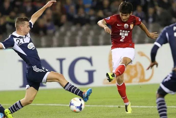 里皮爱将扛起恒大中场,银狐里皮执教恒大