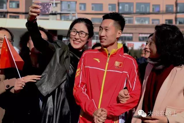 奥运会竞走冠军王镇回绥化五中都干了什么？