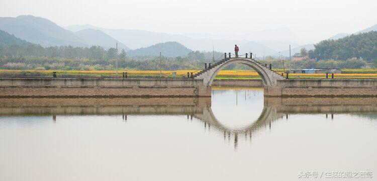 我的家乡崇阳市,家乡美我的故乡原唱