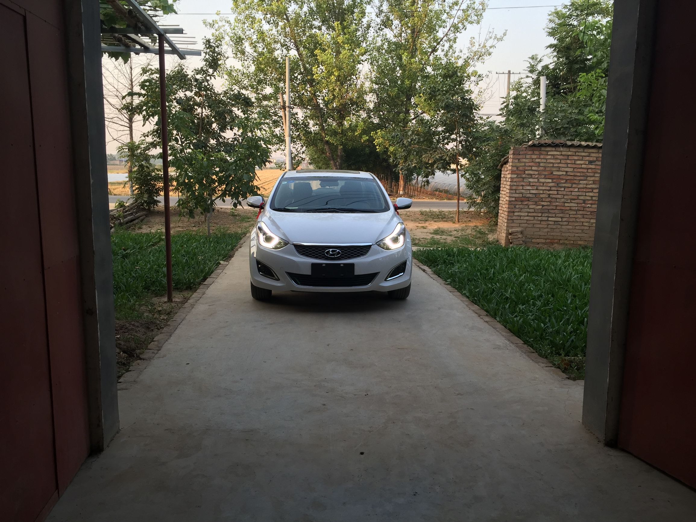 2016款现代朗动试驾视频,2016北京现代朗动手动怎么样