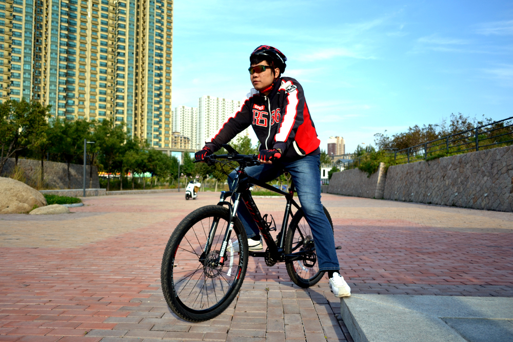 山地车碳纤维铝合金骑行感受,山地车铝合金碳纤维骑行感受