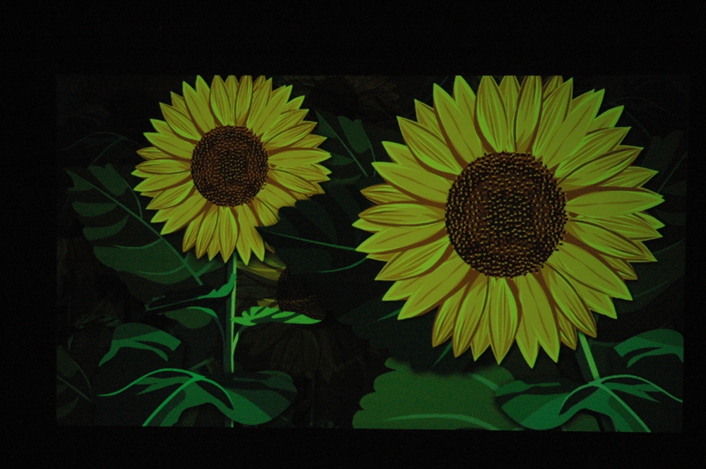 电视OUT啦！1000多快买个神画小媚在家看电影