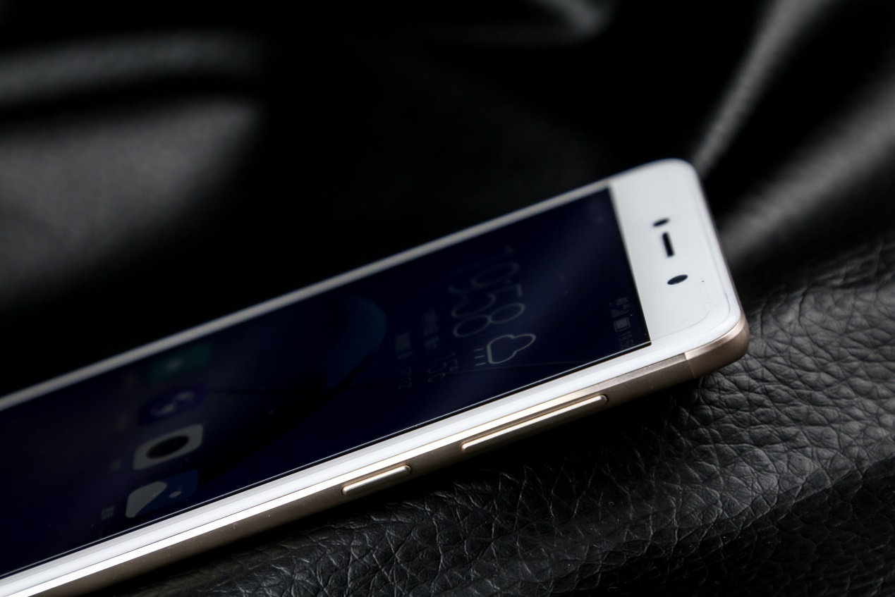 千元机中荣耀畅玩系列有好用的吗,千元旗舰手机荣耀畅玩7x