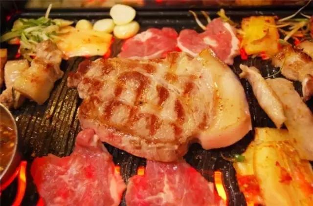 除了美景美食也不可辜负,带你领略济州岛的美景