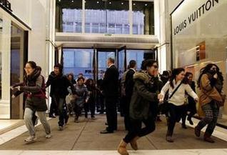 工作关系常年出差，朋友给我发财商机，我拒绝后她翻脸