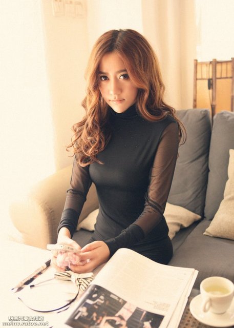 异地恋女友上了别人的宝马车 (女友上了别人的车结果后悔了)