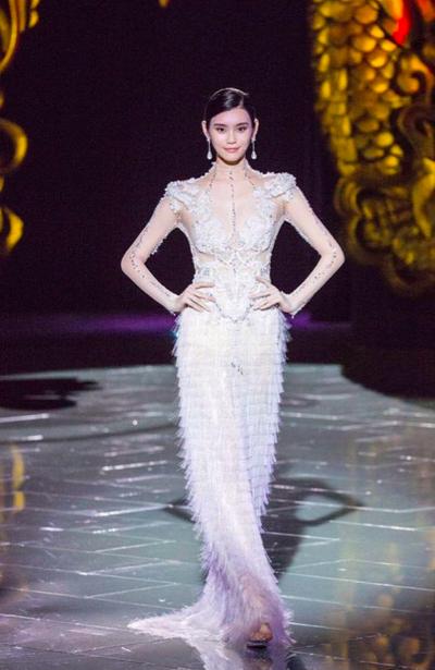 杨幂娜扎颜值超高,杨幂奚梦瑶私服照