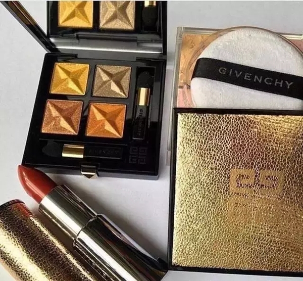 ysl星辰限量值不值得买,ysl对于女生来说意味着什么