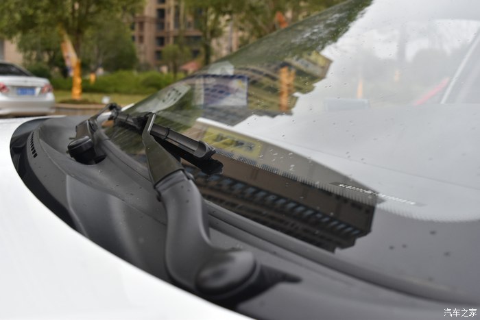 吉利远景2020款超值型,吉利远景新车值得买吗