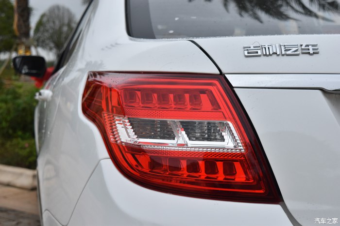 吉利远景2020款超值型,吉利远景新车值得买吗