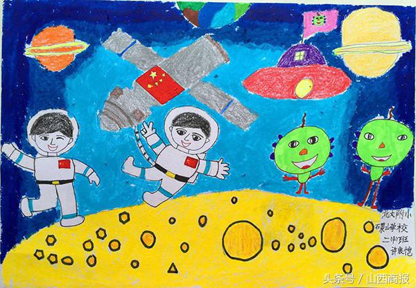 看看全国小朋友送给太空景海鹏老乡的生日“礼物”