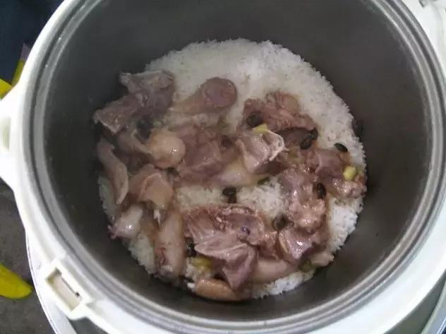 石岐最出名的乳鸽,中山石岐乳鸽奇葩特色