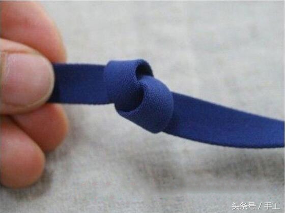 一个漂亮的发夹,简单而又漂亮的发夹怎样做