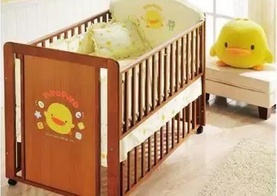 婴儿床如何选择以及测评,婴儿床到底用什么床垫好