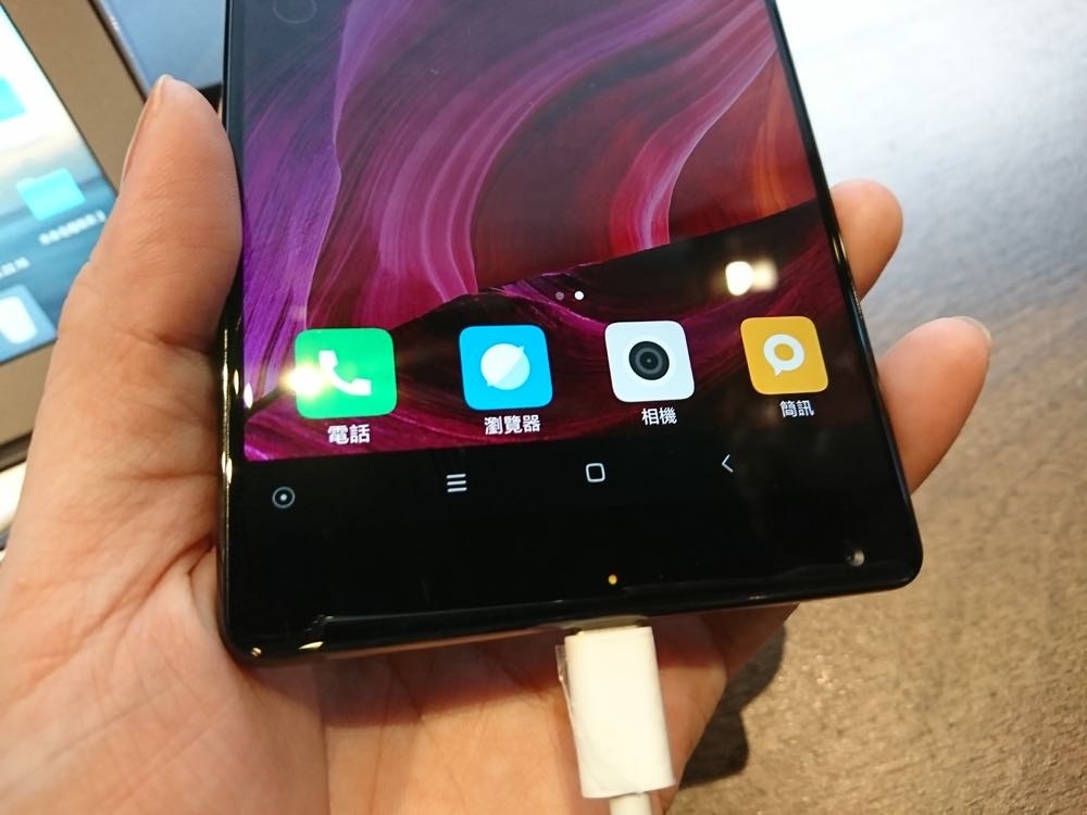 找回初衷的小米MIX手机,亲手试用评测