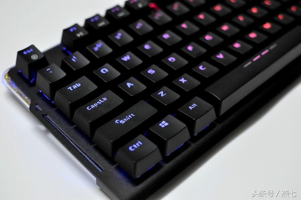 达尔优ek815键盘评测,达尔优ek815机械键盘测评