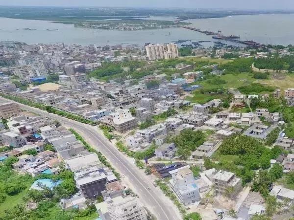 站在上帝视角看人,站在上帝的视角看自己