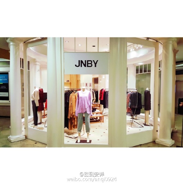 江南布衣创始人夫妇是哪个国家的,prada夫妇