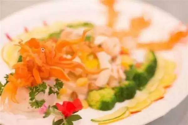 昆明看着逼格很高的餐厅,昆明最贵的5家餐厅