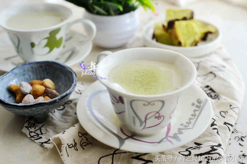 一抹淡淡的颜色，给自己一份小资奶绿渡过下午茶时间