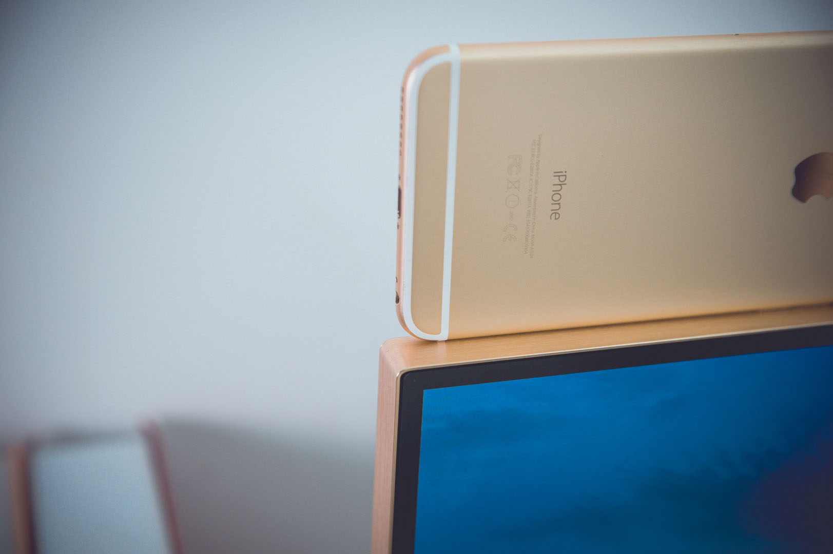 美女摄影师真情告白，显示器的选择是如此重要