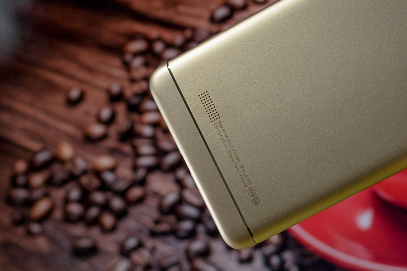 微信QQ能八开，刷脸手机小辣椒S33才安全