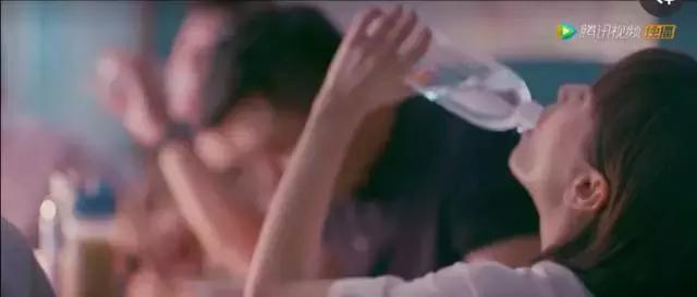 嘘嘘想当季白的打火机，这一场蜗牛恋慢慢慢慢终于发芽了