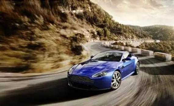 紧急刹车如何避免事故,刹车小技巧