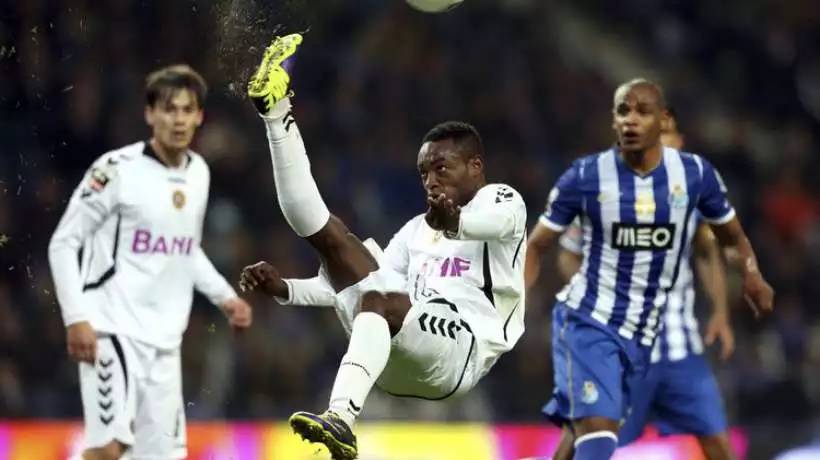 小山还是水泥?葡超国脚中卫加盟泰达在即