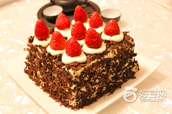 85度c樱桃黑森林蛋糕,黑森林樱桃蛋糕的做法