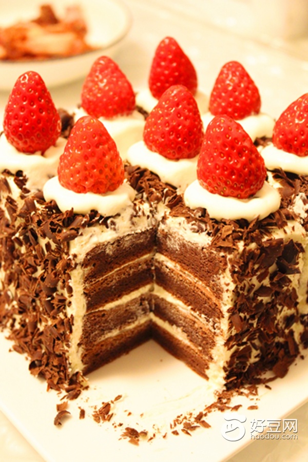 85度c樱桃黑森林蛋糕,黑森林樱桃蛋糕的做法