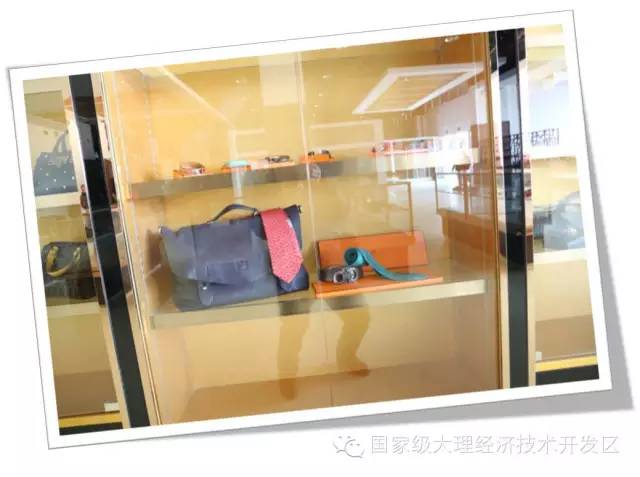 今天开始大理呢各位在家门口也能买外国商品啦！