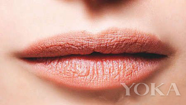 流行唇色珊瑚橘,2019韩国最流行唇色