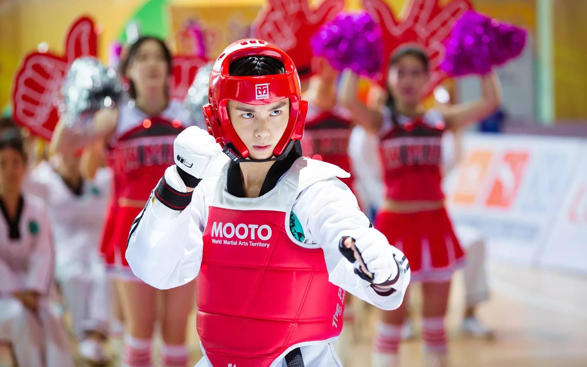 看个电视就要学武术，你咋不上天呢？