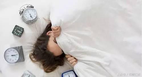 冬天怎样克服赖床,冬季克服赖床小妙招