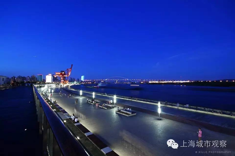 2023上海垂直马拉松赛道,2022年上海马拉松上演百米冲刺