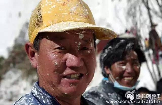 布达拉宫粉墙时间,布达拉宫一年一度的刷墙日