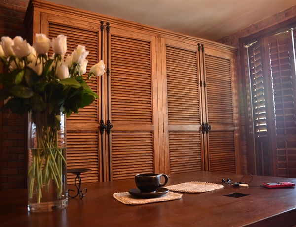 黑胡桃木实木家具优点,黑胡桃木和白蜡木家具